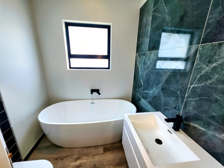 4 Bedroom Property for Sale in Sandown Western Cape